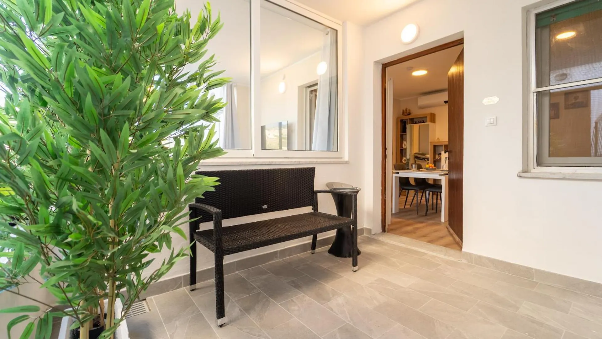 The Secret Garden - Jacuzzi Privata E Relax A Sanremo Apartment