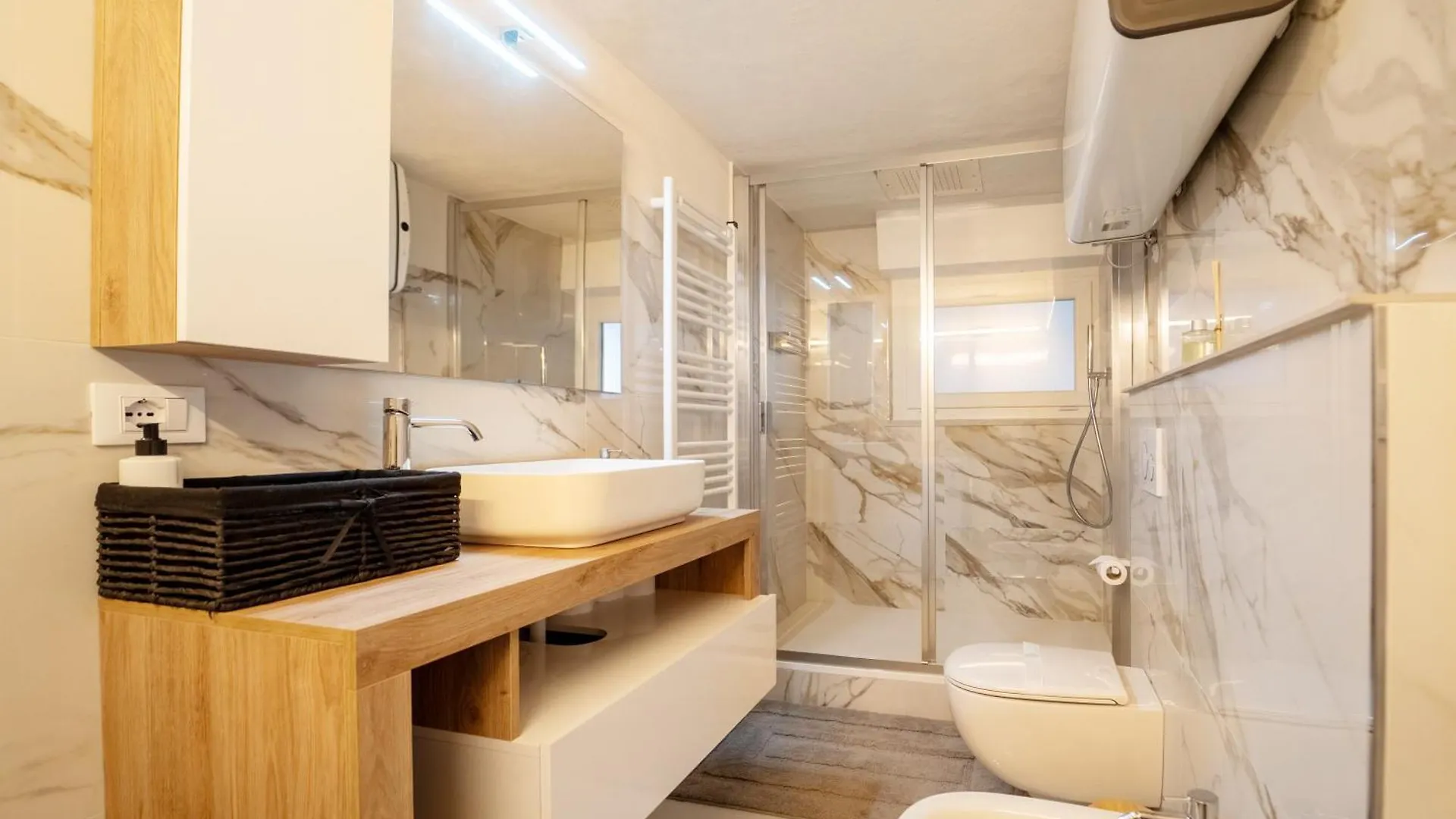 Appartement The Secret Garden - Jacuzzi Privata E Relax A San Remo 0*,
